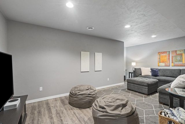 124 SHELLEY LANE, De Pere, WI 54115