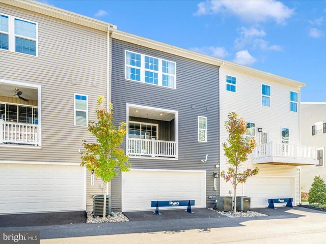 5609 GREENPOINT LN, Upper Marlboro, MD 20772