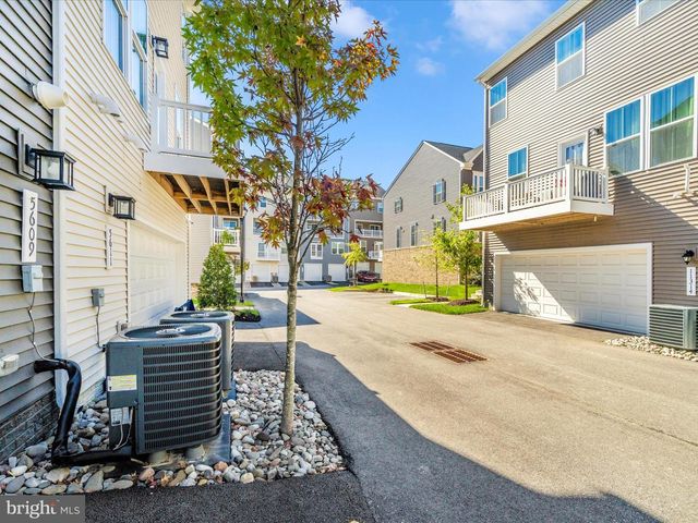 5609 GREENPOINT LN, Upper Marlboro, MD 20772