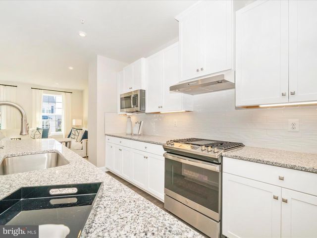 5609 GREENPOINT LN, Upper Marlboro, MD 20772