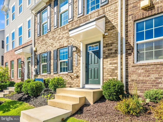 5609 GREENPOINT LN, Upper Marlboro, MD 20772
