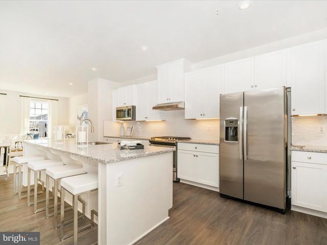 5609 GREENPOINT LN, Upper Marlboro, MD 20772