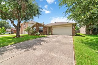 8123 Solara Bend, Houston, TX 77083