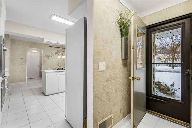 1907 Chevy Chase Boulevard, Kalamazoo, MI 49008