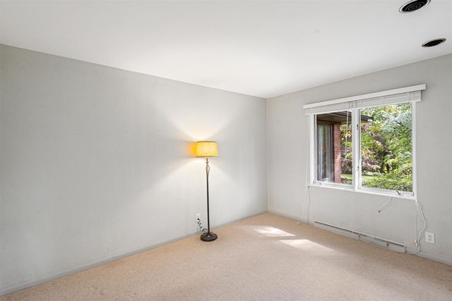 1907 Chevy Chase Boulevard, Kalamazoo, MI 49008