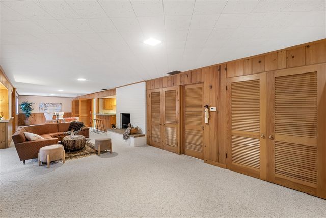 1907 Chevy Chase Boulevard, Kalamazoo, MI 49008