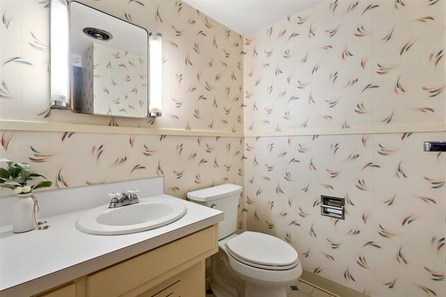 1907 Chevy Chase Boulevard, Kalamazoo, MI 49008