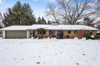 1907 Chevy Chase Boulevard, Kalamazoo, MI 49008