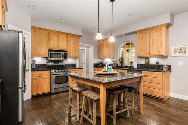 11797 Cedar Springs Rd, Nevada City, CA 95959