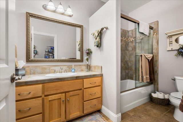 11797 Cedar Springs Rd, Nevada City, CA 95959