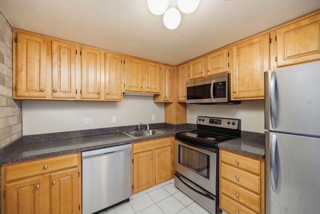 175 Quincy Shore Dr B61, Quincy, MA 02171