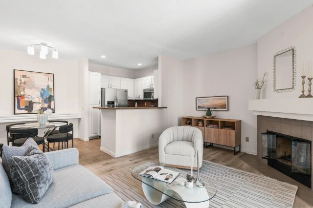2150 Camino De La Reina 216, San Diego, CA 92108