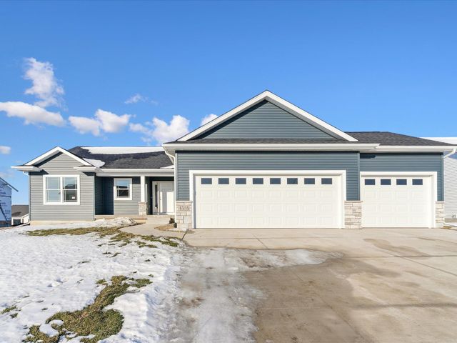 4534 Sonoma Drive, Cedar Falls, IA 50613