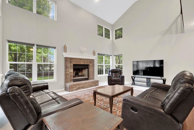 26809 Ashgate Crossing, Plainfield, IL 60585