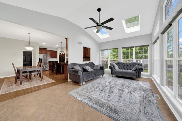 26809 Ashgate Crossing, Plainfield, IL 60585