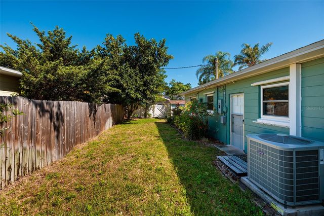 11623 84TH AVENUE, Seminole, FL 33772
