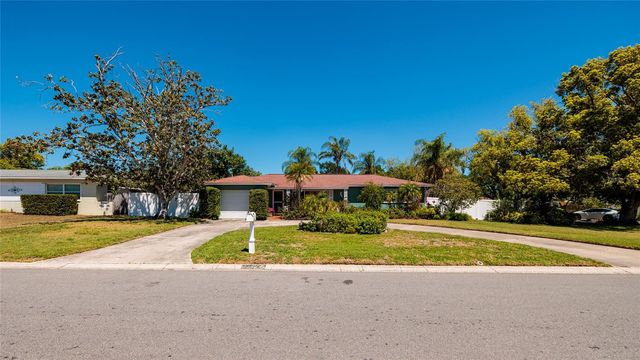 11623 84TH AVENUE, Seminole, FL 33772