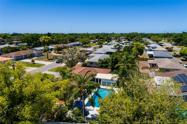 11623 84TH AVENUE, Seminole, FL 33772