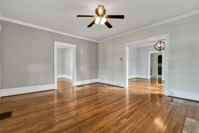 440 8th Street NW, Cleveland, TN 37311