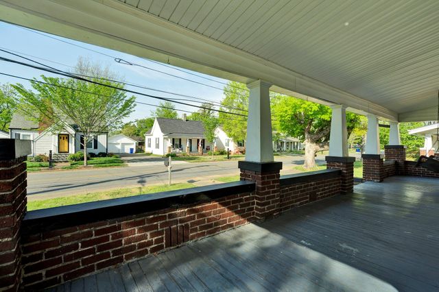 440 8th Street NW, Cleveland, TN 37311