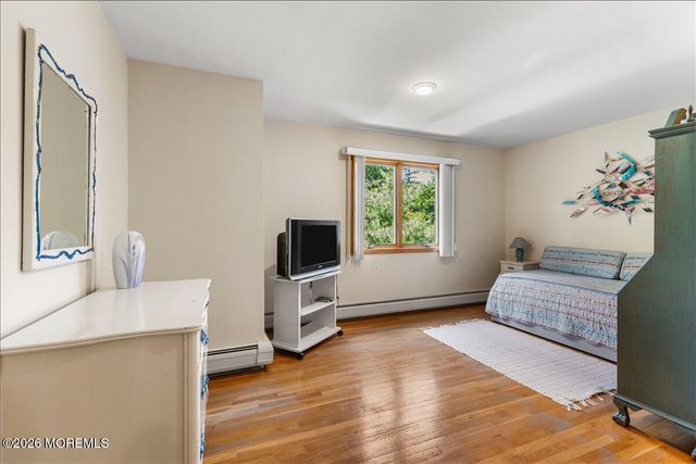 16 Leonard Drive, Morganville, NJ 07751