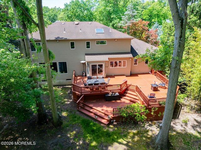 16 Leonard Drive, Morganville, NJ 07751