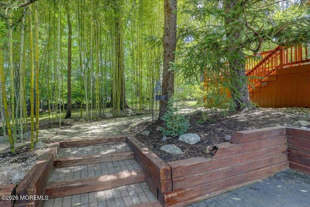 16 Leonard Drive, Morganville, NJ 07751