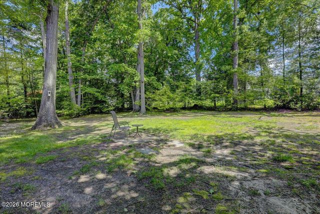 16 Leonard Drive, Morganville, NJ 07751