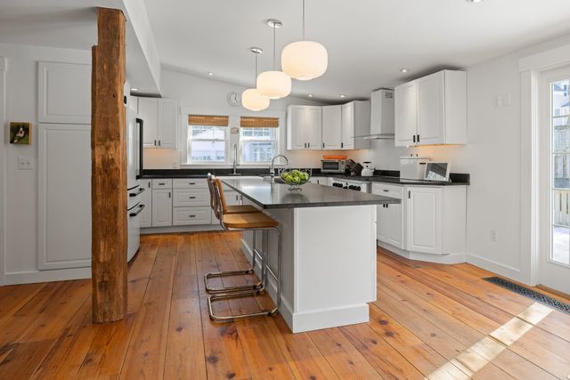 1 O'Leary Avenue, Hanover, NH 03755