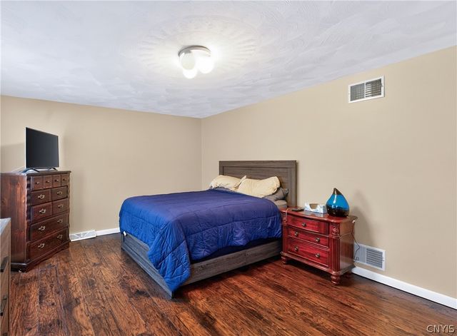 912 Mildred Avenue 910, Utica, NY 13502