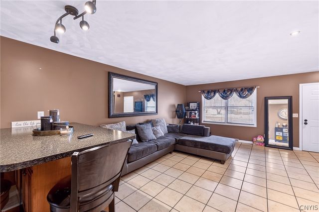 912 Mildred Avenue 910, Utica, NY 13502