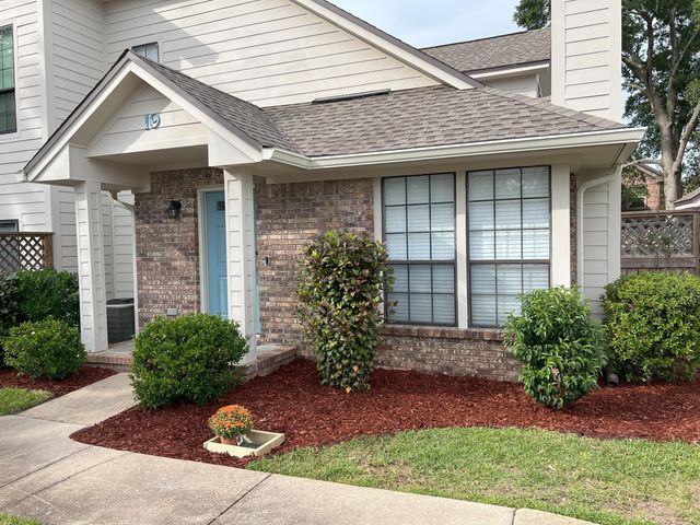 1100 Crosswinds Landing, UNIT 19, Fort Walton Beach, FL 32547