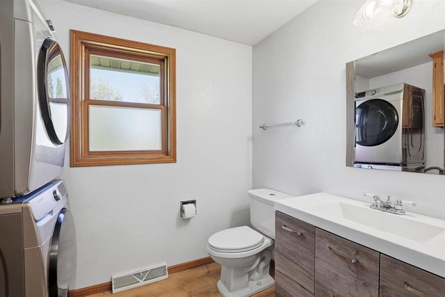 W2944 NORTHBROOK COURT, Appleton, WI 54915
