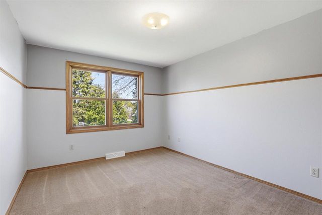 W2944 NORTHBROOK COURT, Appleton, WI 54915