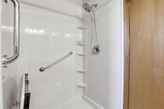 W2944 NORTHBROOK COURT, Appleton, WI 54915