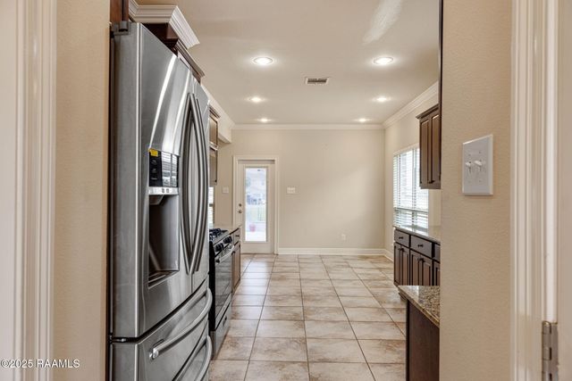 115 Crooked Stick Lane, Lafayette, LA 70506