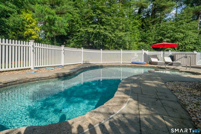 285 Southford Road, Middlebury, CT 06762