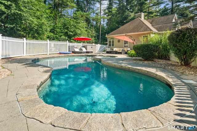 285 Southford Road, Middlebury, CT 06762