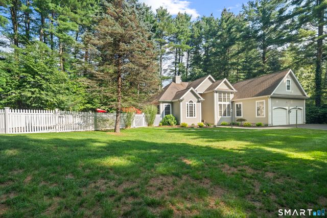 285 Southford Road, Middlebury, CT 06762