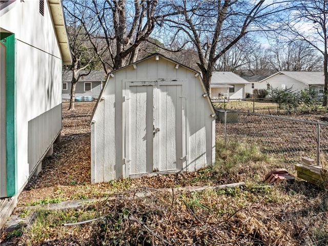 307 Prestonwood Street, Harrison, AR 72601