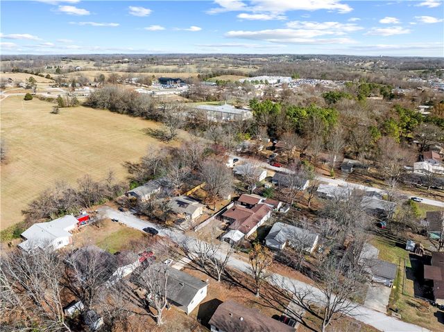 307 Prestonwood Street, Harrison, AR 72601