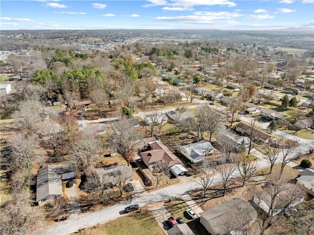 307 Prestonwood Street, Harrison, AR 72601