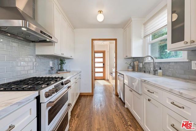 11305 Segrell Way, Culver City, CA 90230