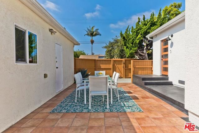 11305 Segrell Way, Culver City, CA 90230