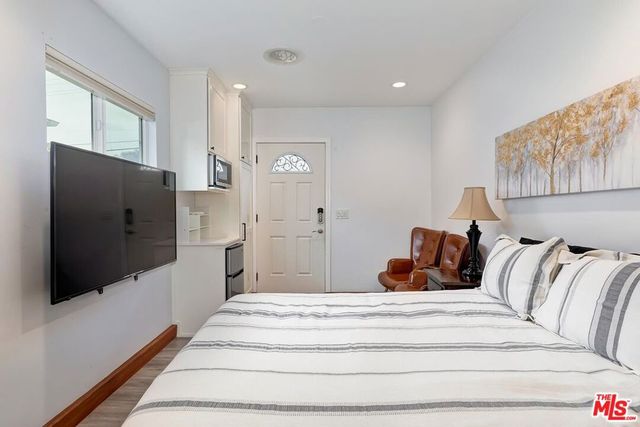 11305 Segrell Way, Culver City, CA 90230