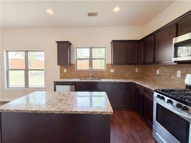 564 Emporia Loop, Mcdonough, GA 30253