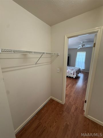 6937 Lakeview Drive, Montgomery, AL 36117