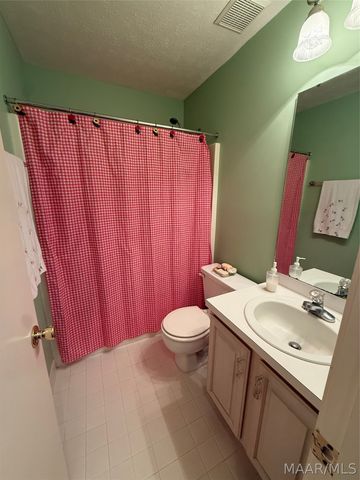 6937 Lakeview Drive, Montgomery, AL 36117