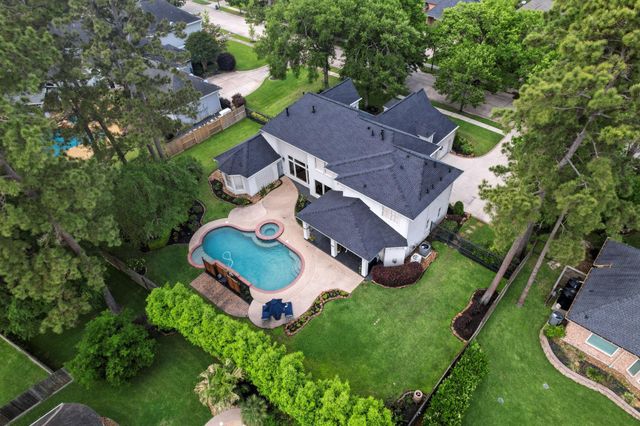 14 Greenway View Trail, Kingwood, TX 77339