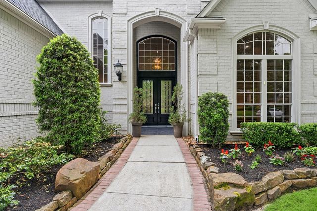 14 Greenway View Trail, Kingwood, TX 77339